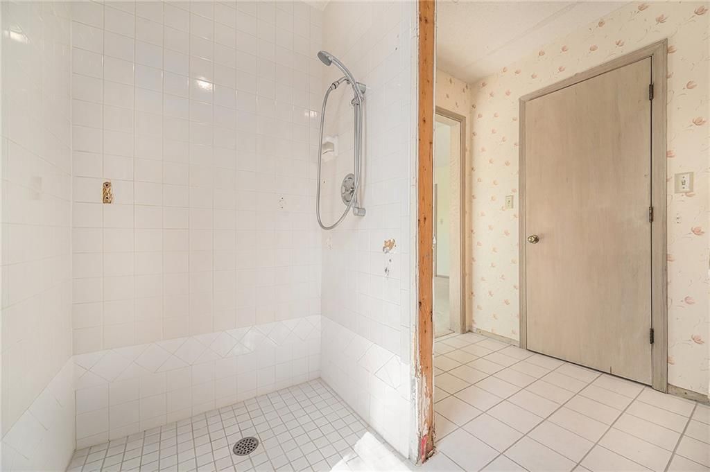484 N Winnebago Drive — photo 19