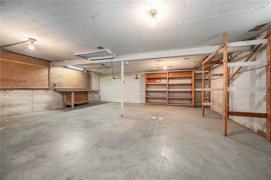 484 N Winnebago Drive — photo 34