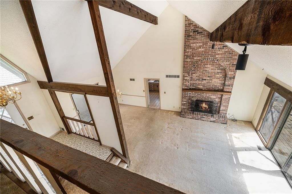 484 N Winnebago Drive — photo 9