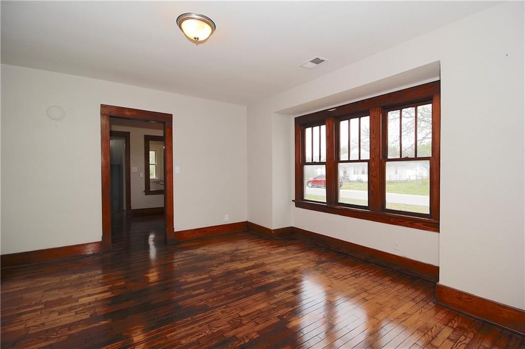 502 E 3rd Avenue — photo 12
