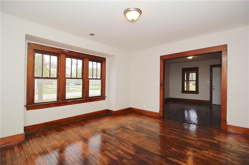 502 E 3rd Avenue — photo 13