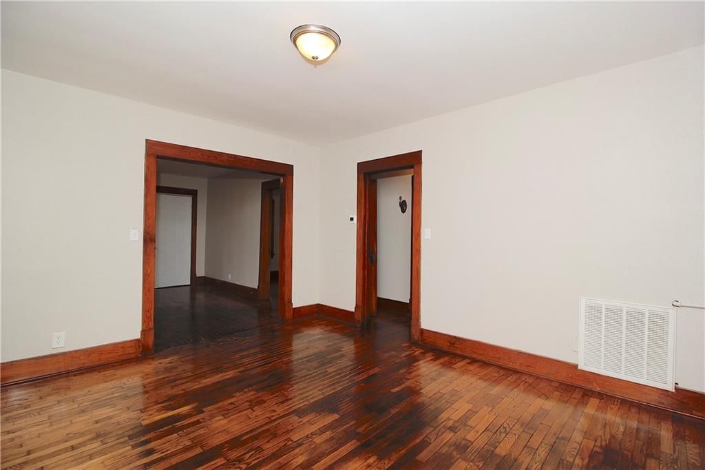 502 E 3rd Avenue — photo 14