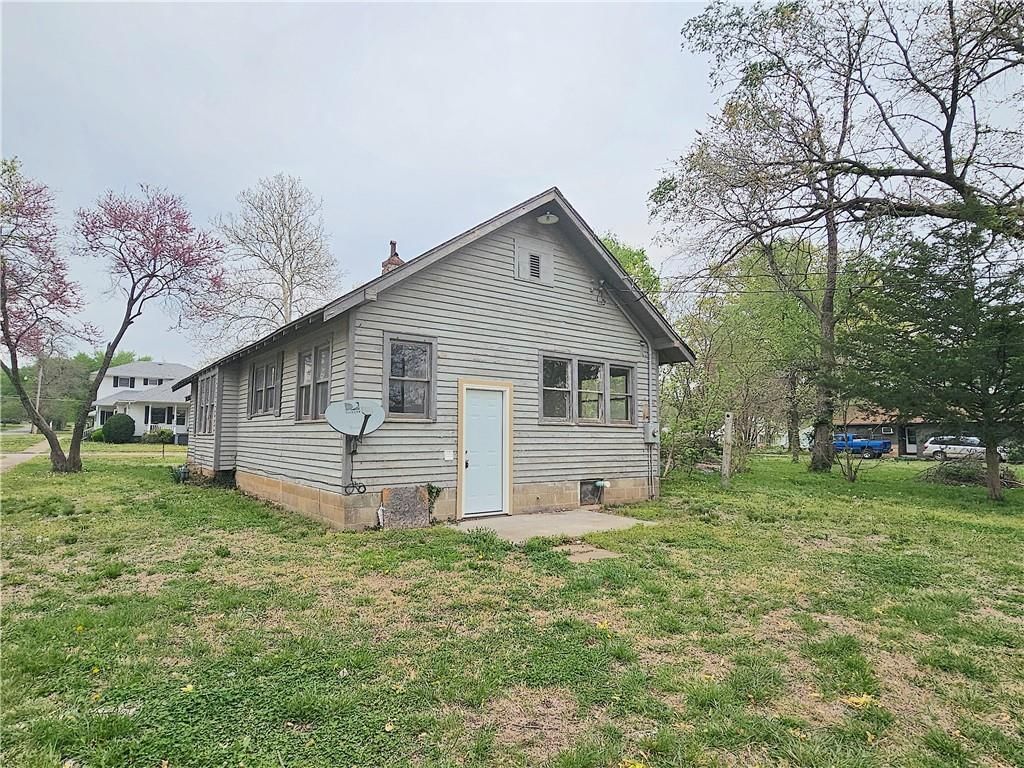 502 E 3rd Avenue — photo 3