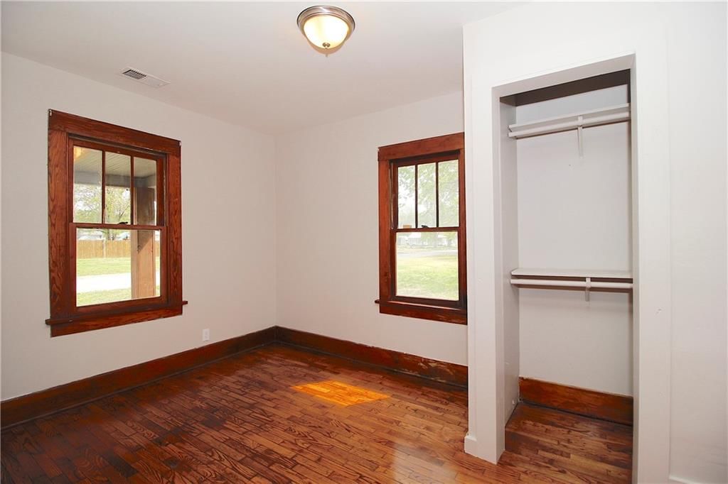 502 E 3rd Avenue — photo 21