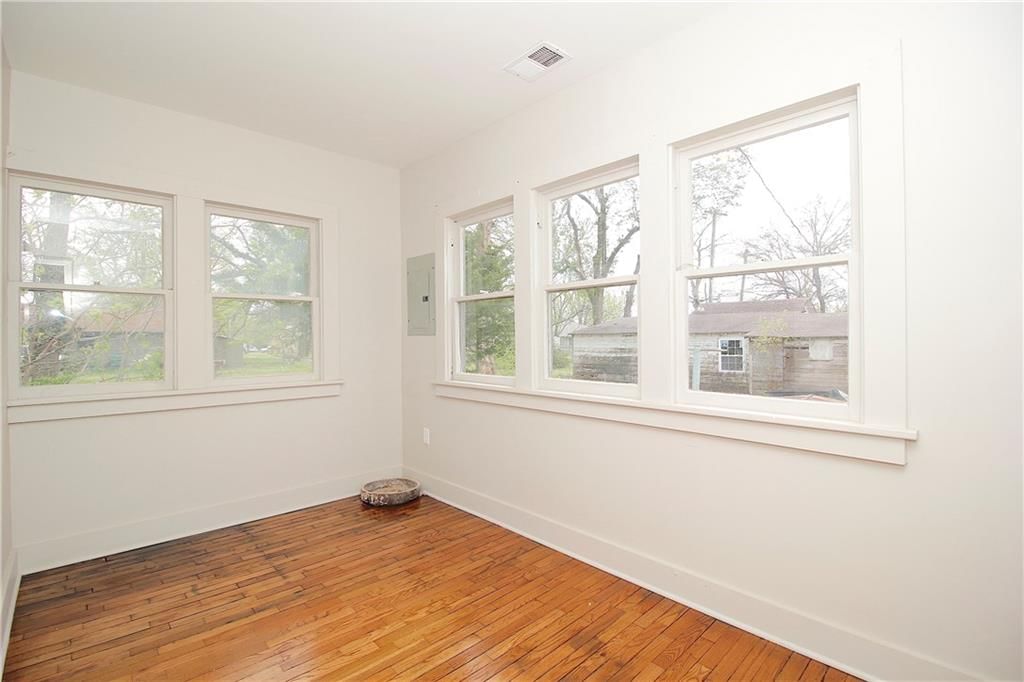 502 E 3rd Avenue — photo 22