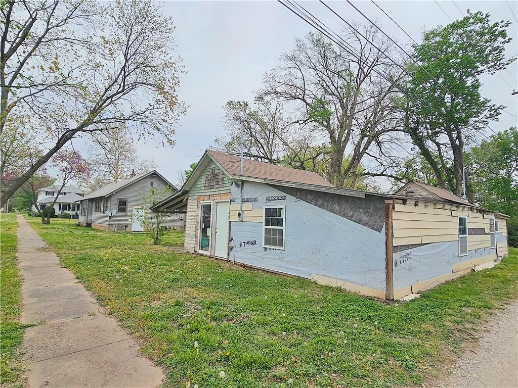 502 E 3rd Avenue — photo 5