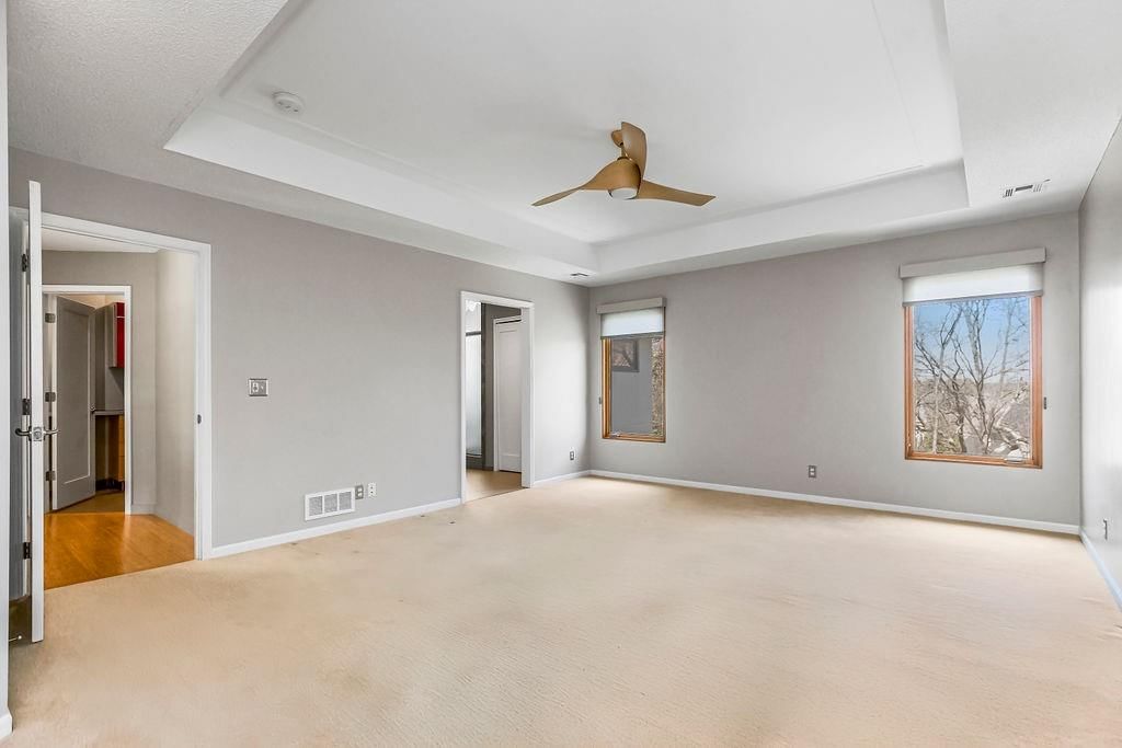 8335 Hallet Street — photo 14