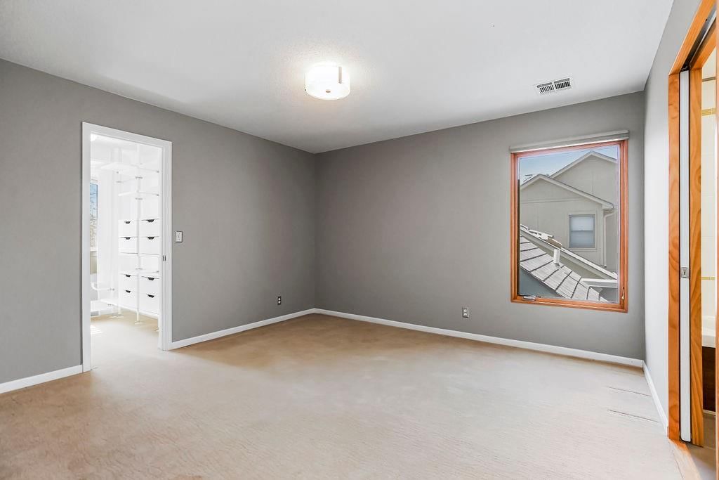 8335 Hallet Street — photo 22