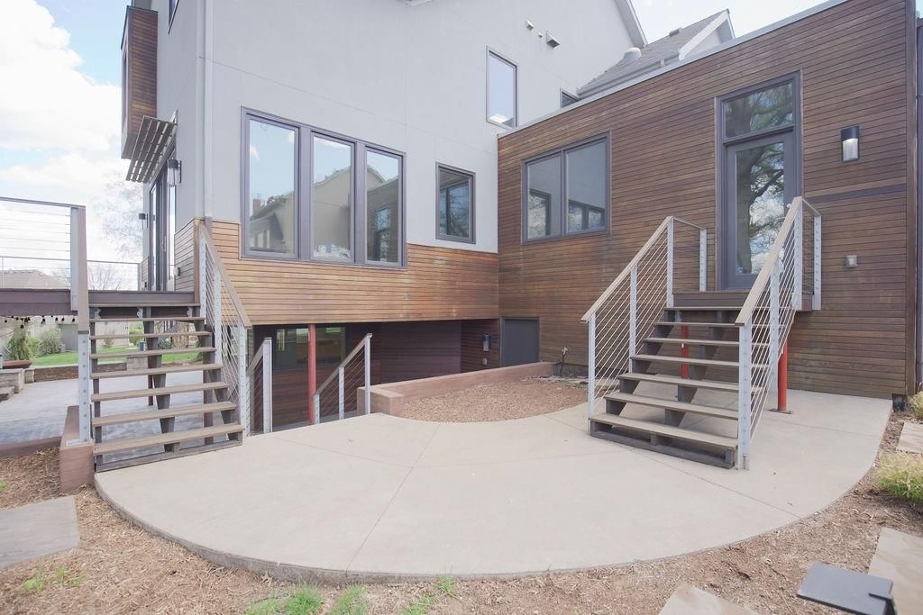 8335 Hallet Street — photo 34