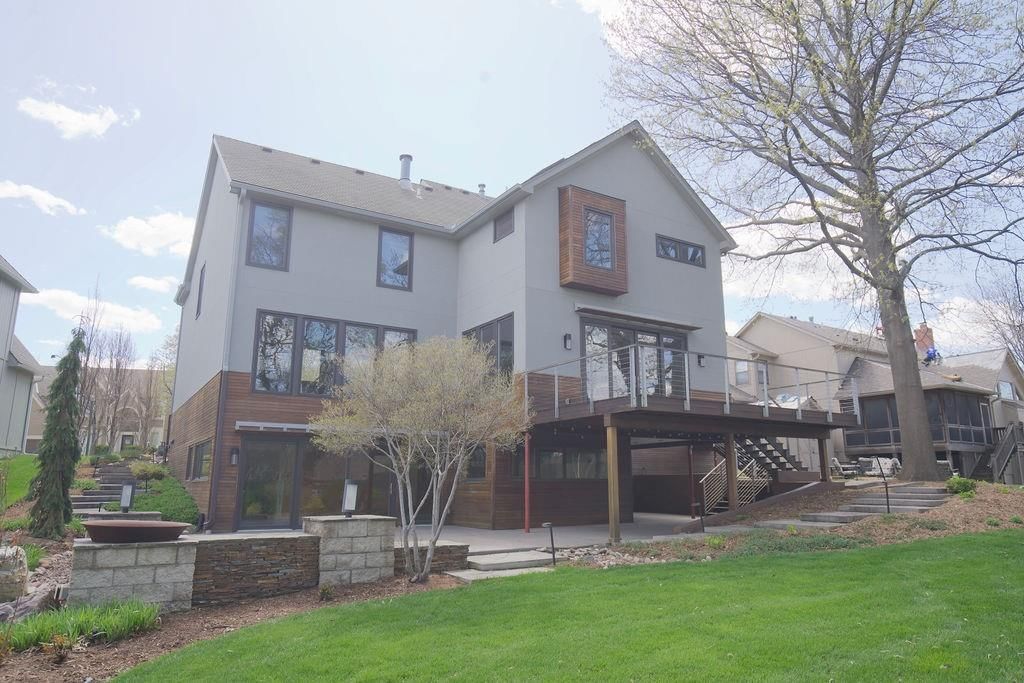 8335 Hallet Street — photo 37