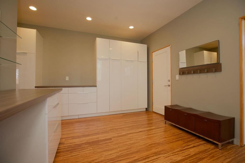 8335 Hallet Street — photo 7