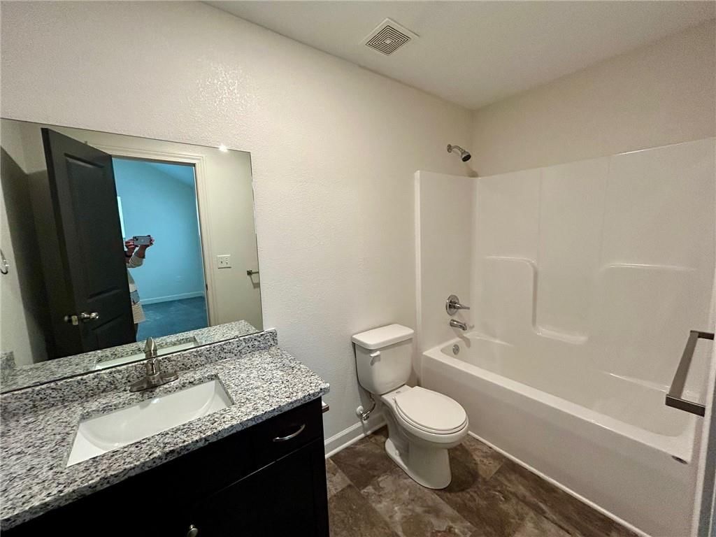 207 N Pointe Lane — photo 12