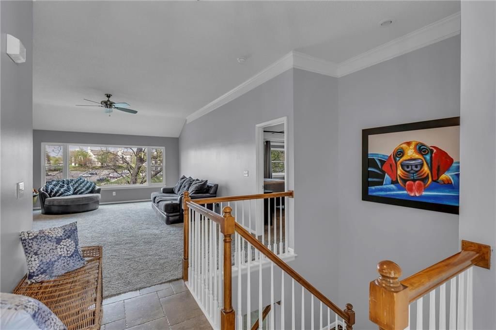 1632 N Hunter Drive — photo 3