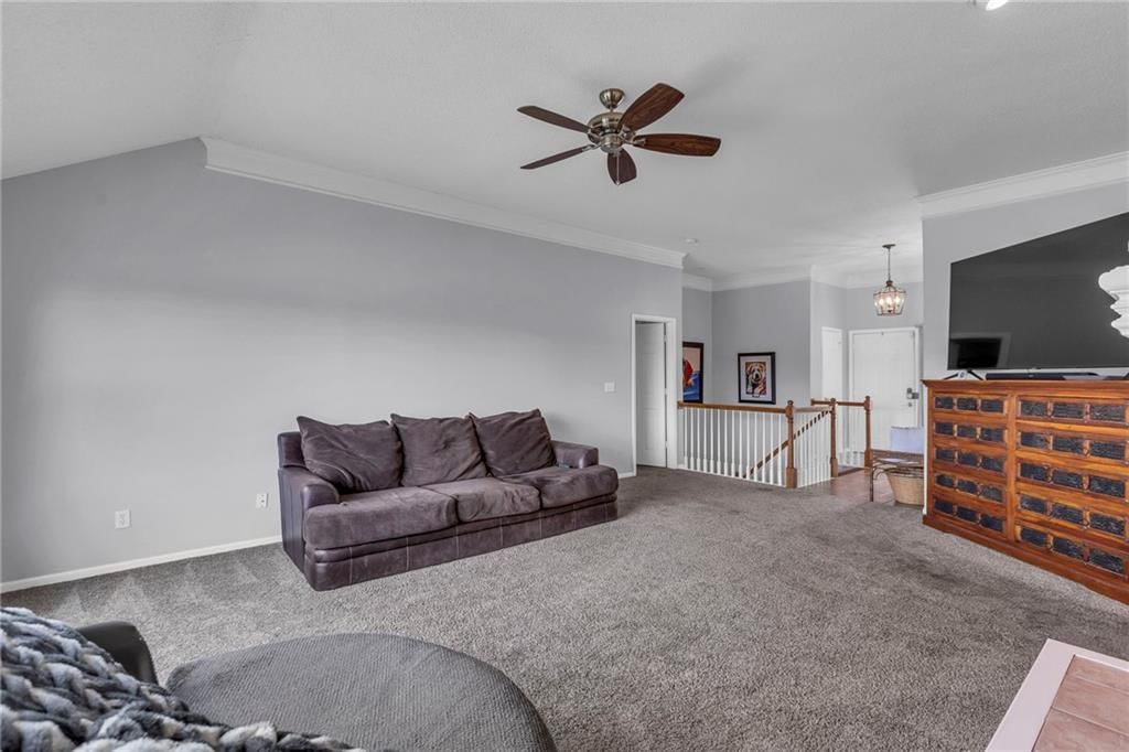 1632 N Hunter Drive — photo 7