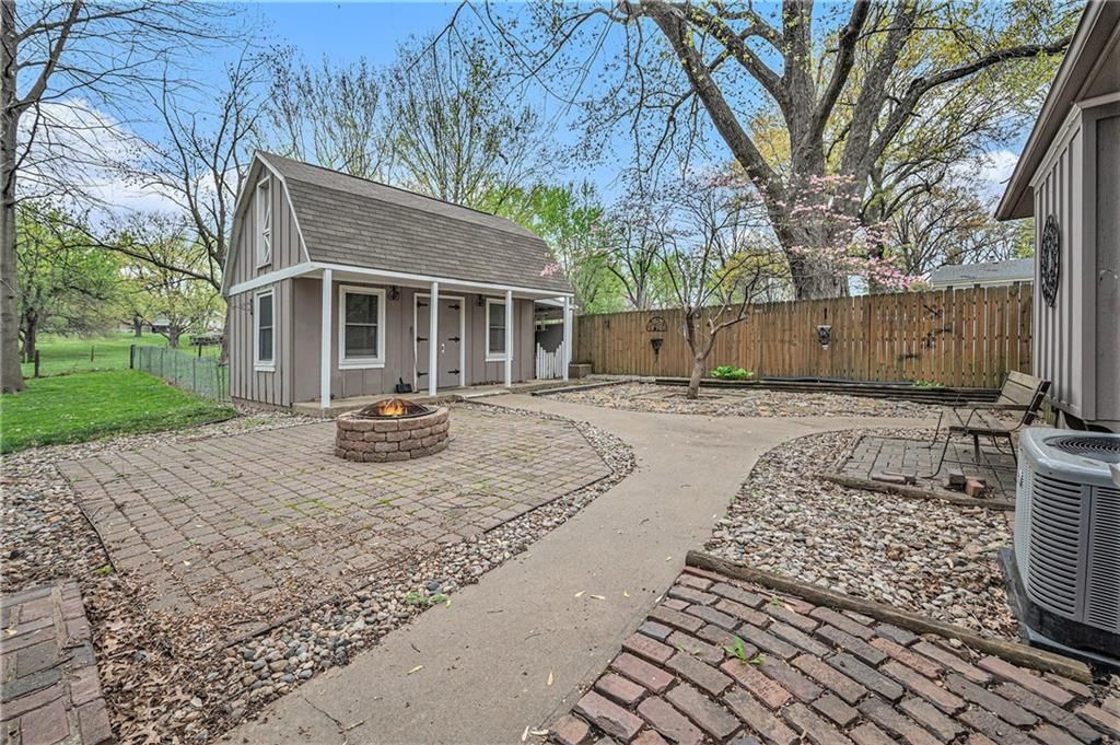 5432 Woodson Road — photo 29