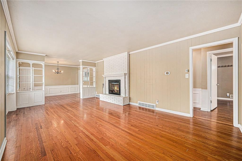 5432 Woodson Road — photo 7