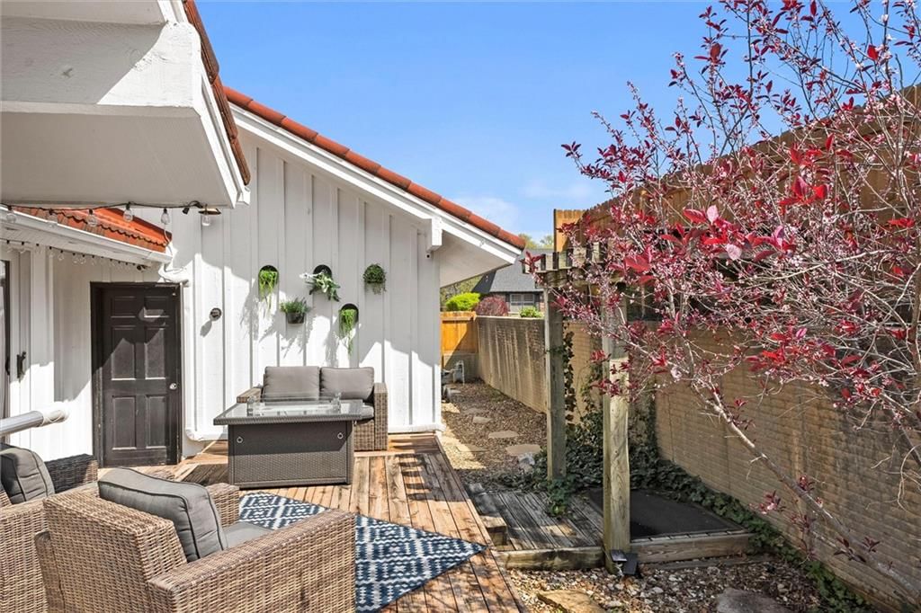 703 Montcrew Drive — photo 43