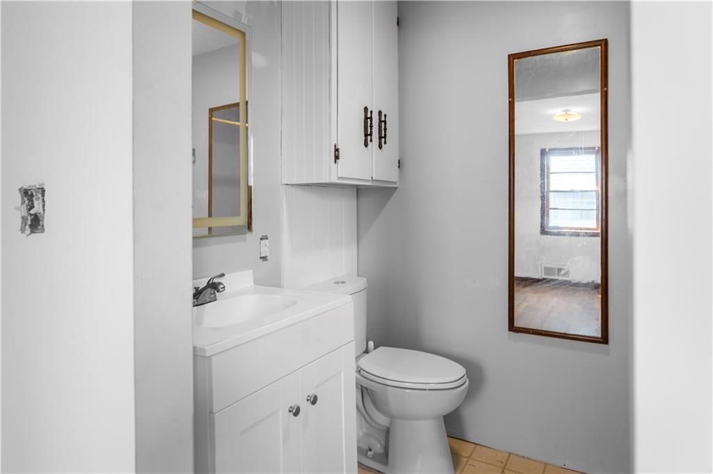 701 E 7th Street — photo 13