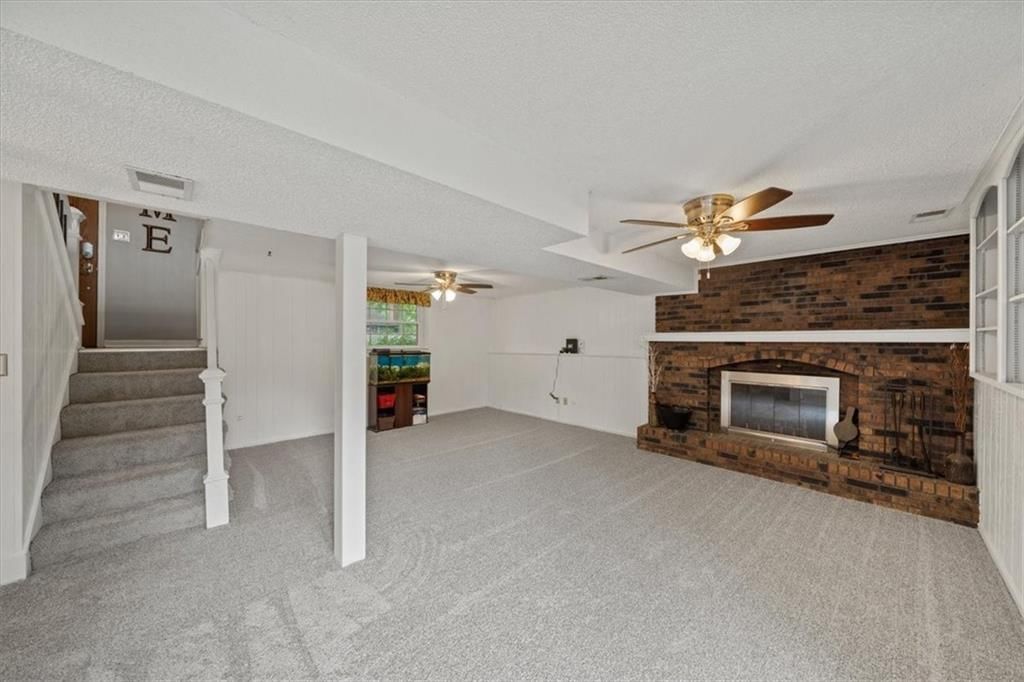 715 SW CHARLESTON Avenue — photo 20