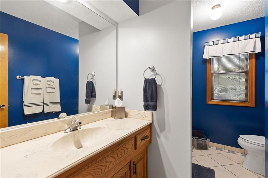 2700 S Mohican Avenue — photo 18