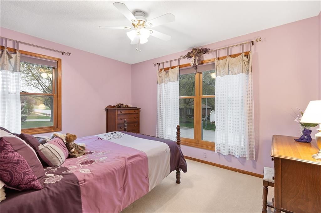 2700 S Mohican Avenue — photo 19