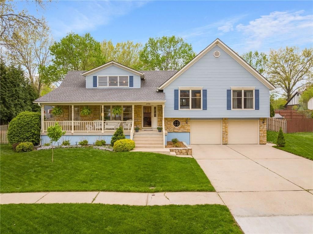 2700 S Mohican Avenue — photo 3