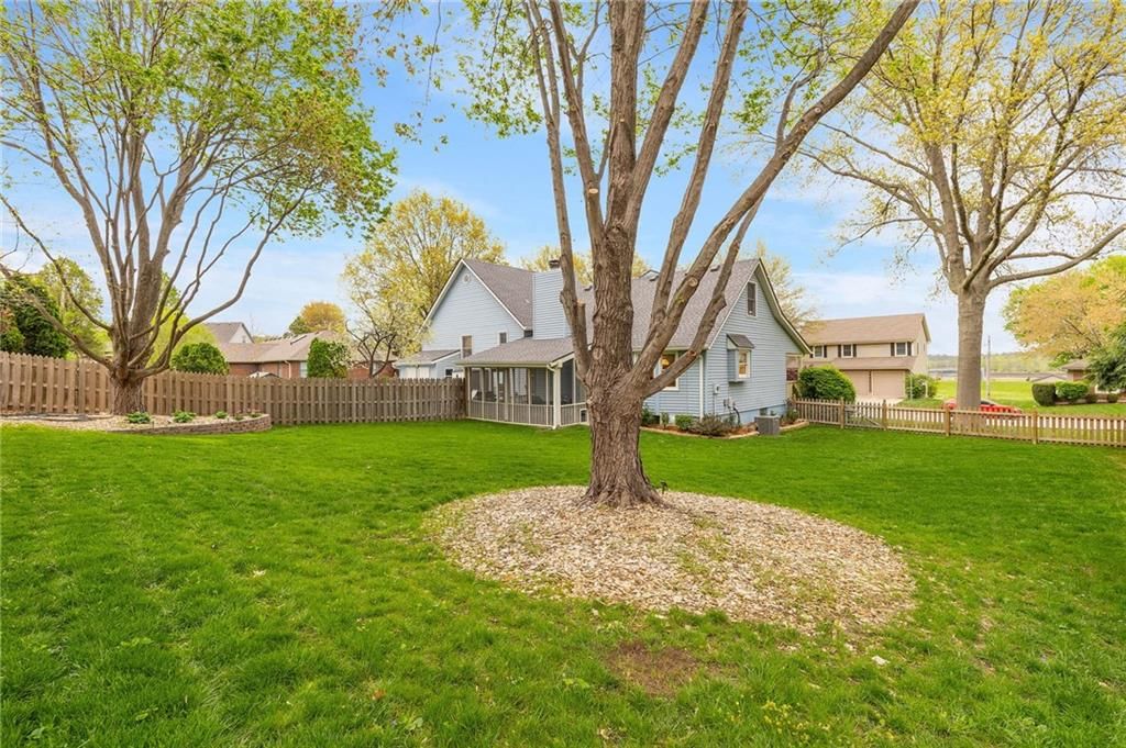 2700 S Mohican Avenue — photo 35