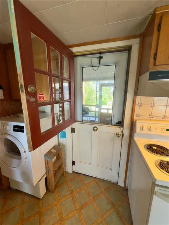 1111 E 19th Street E — photo 29