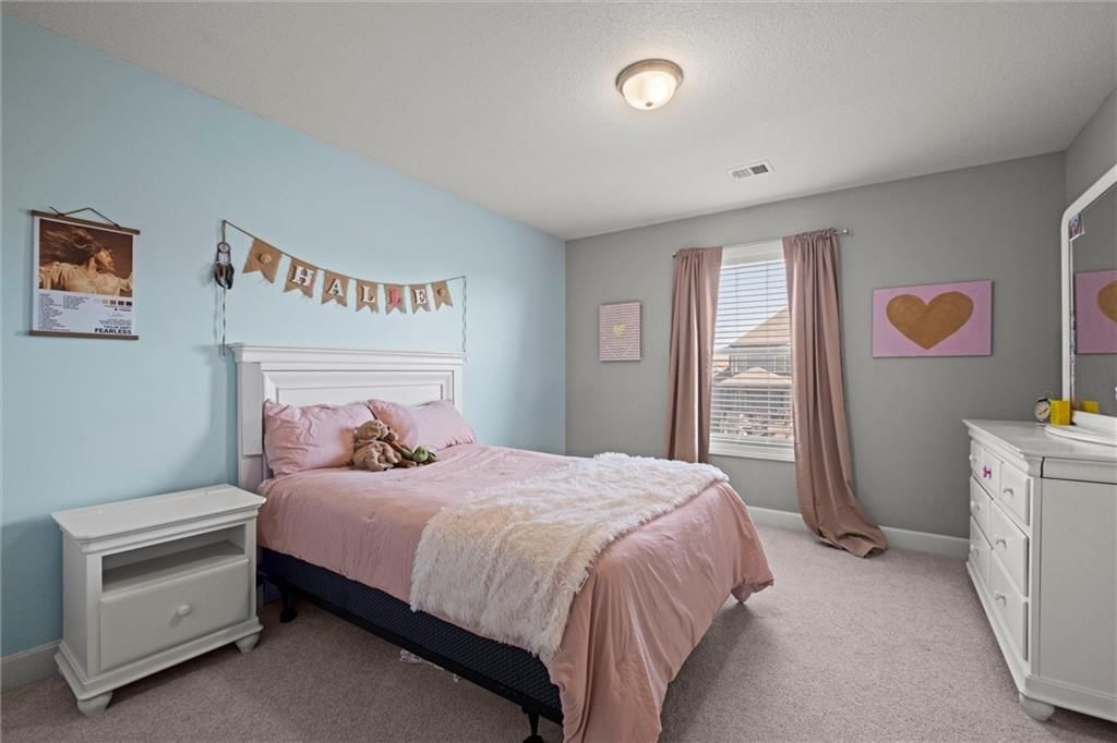 16122 W 163RD Terrace — photo 32