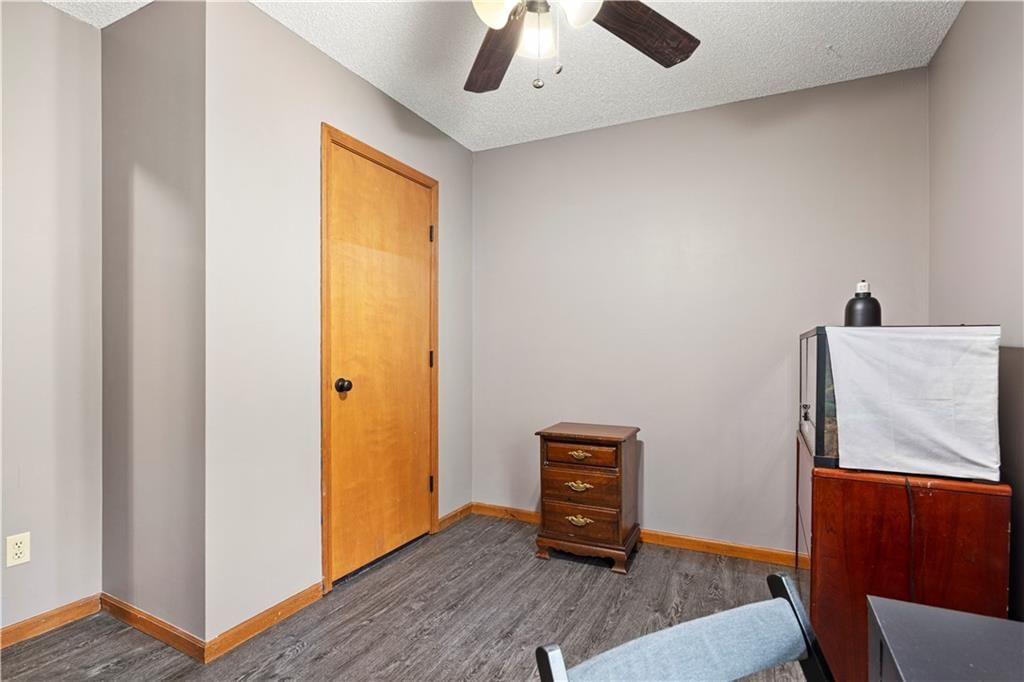 351 N 20th Terrace — photo 36
