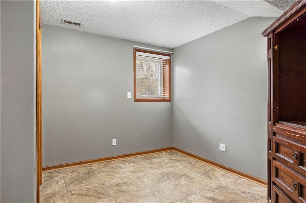351 N 20th Terrace — photo 42