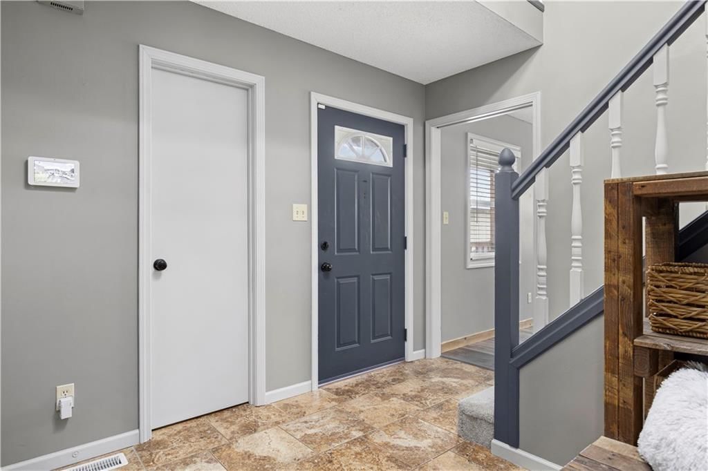 351 N 20th Terrace — photo 6