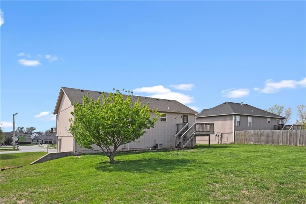 961 N Hickory Drive — photo 26