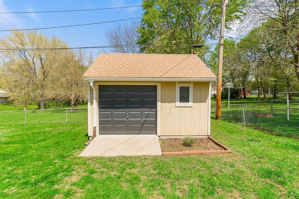 602 Webster Street — photo 16