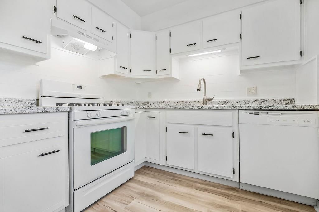 602 Webster Street — photo 8