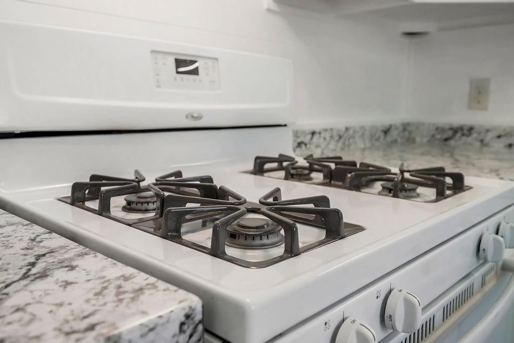602 Webster Street — photo 9
