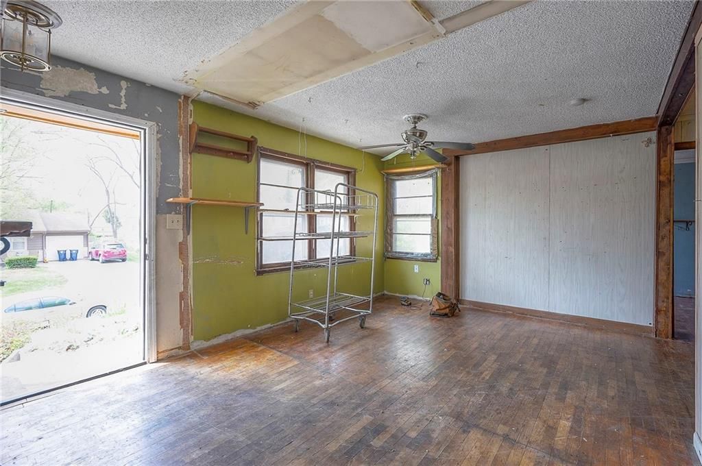 626 NE 41st Terrace — photo 3