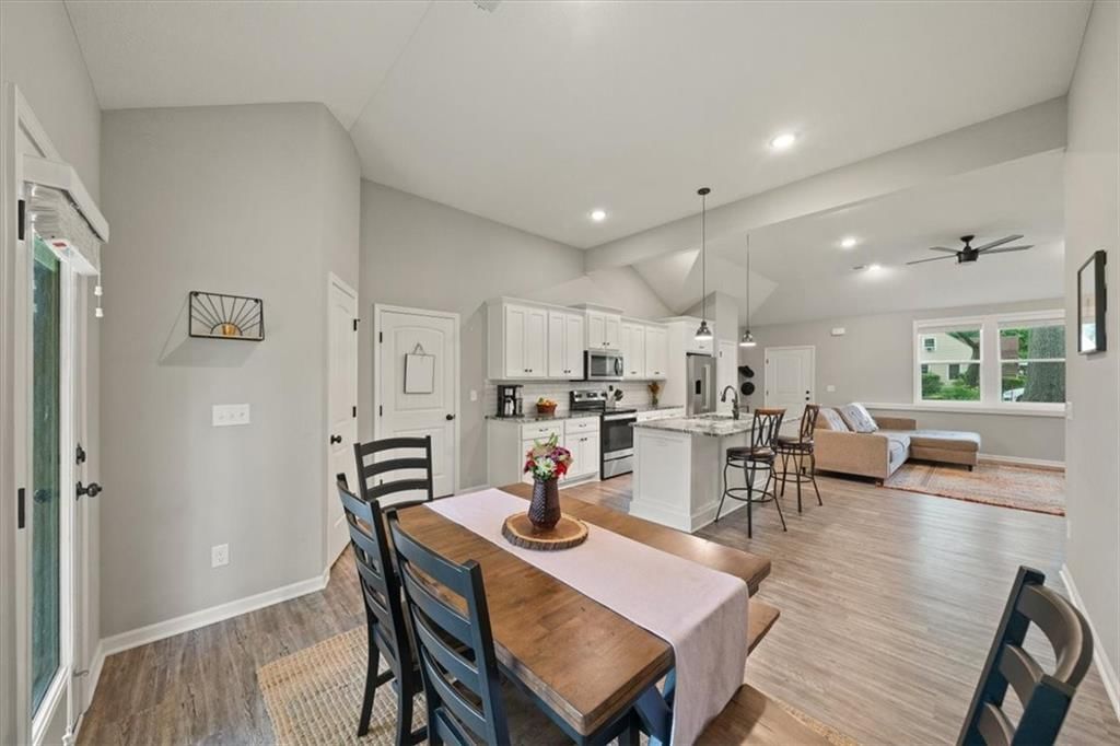 3510 NE Monterey Avenue — photo 14