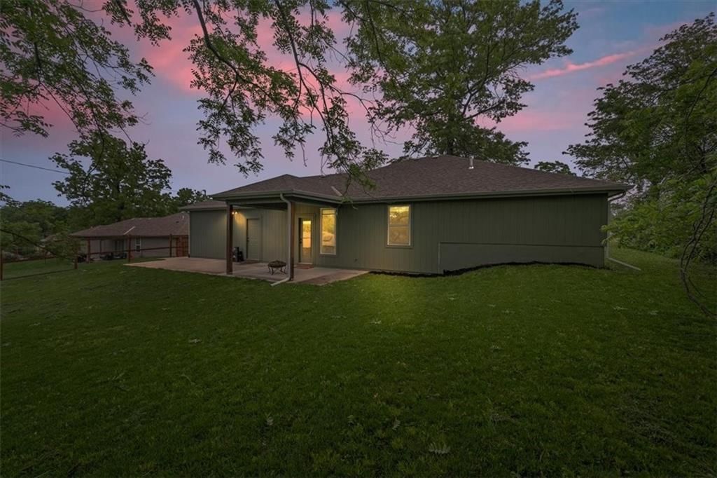 3510 NE Monterey Avenue — photo 29