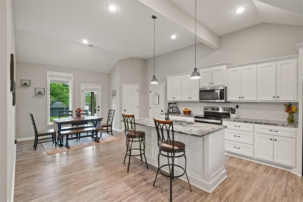 3510 NE Monterey Avenue — photo 9