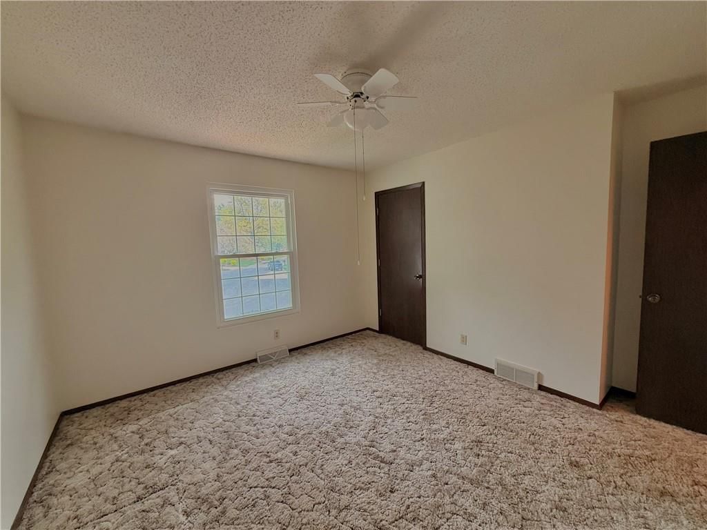 3418 N 36th Terrace — photo 8