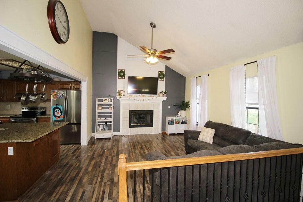 521 SE Onyx Drive — photo 12