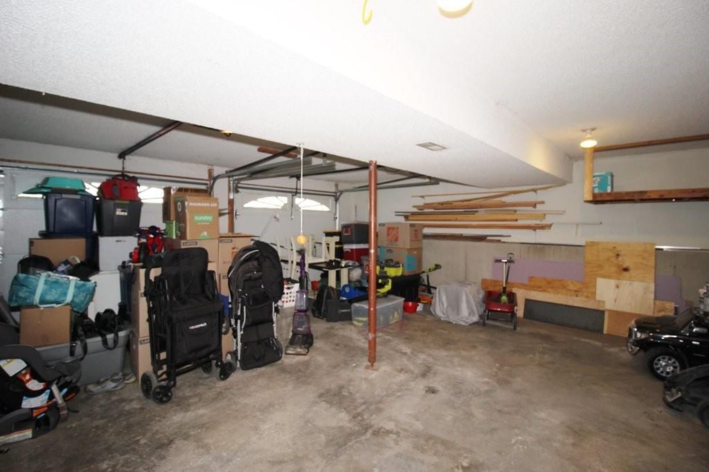 521 SE Onyx Drive — photo 32