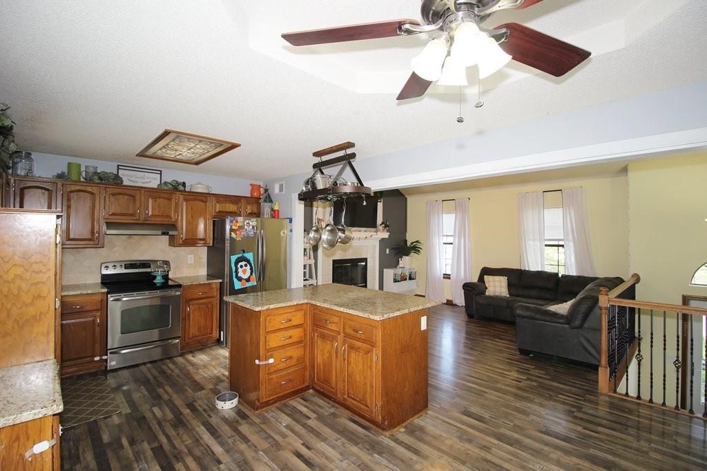 521 SE Onyx Drive — photo 9