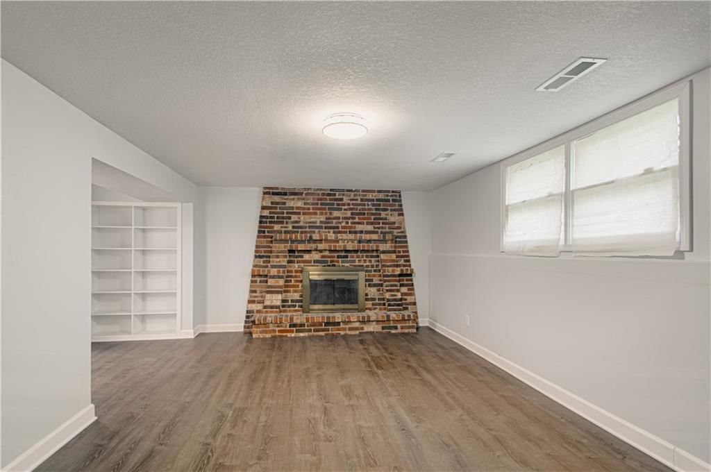 1315 TRACY Avenue — photo 21