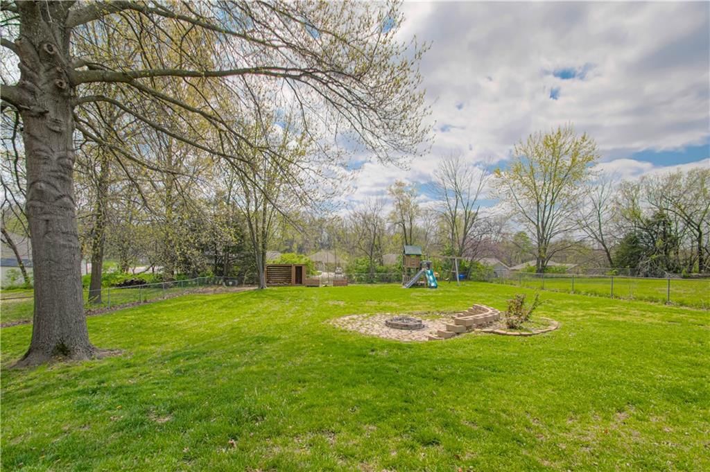 1315 TRACY Avenue — photo 32