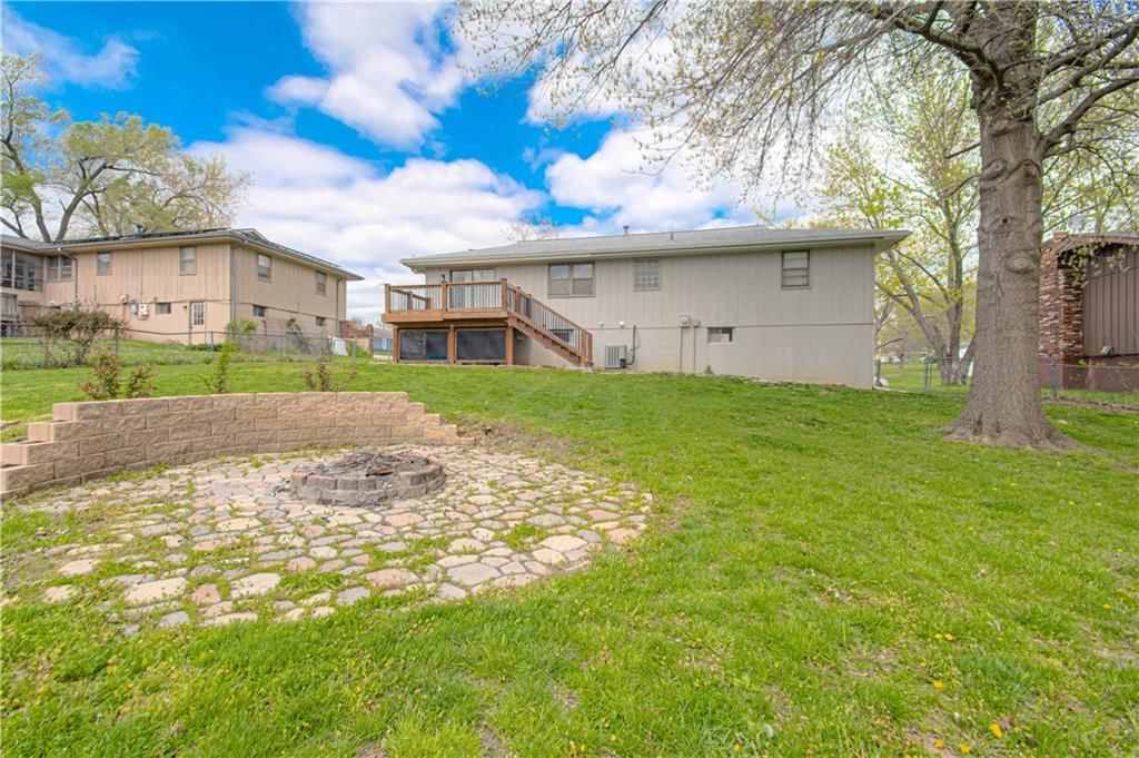 1315 TRACY Avenue — photo 34