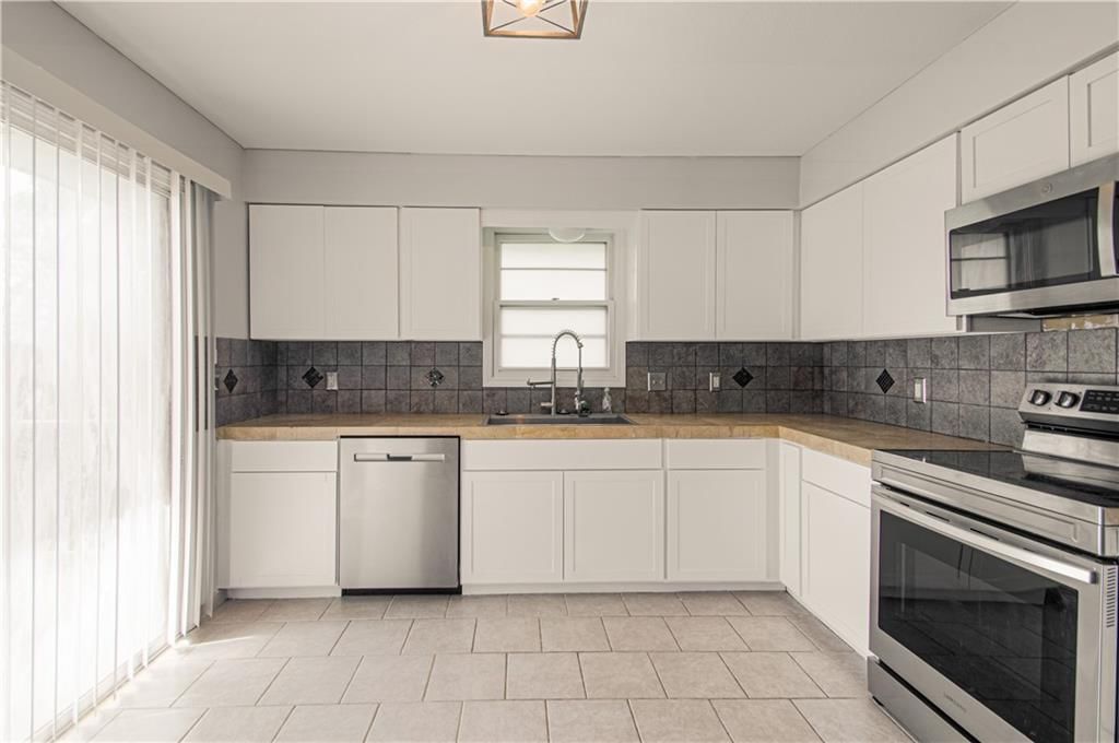 1315 TRACY Avenue — photo 10