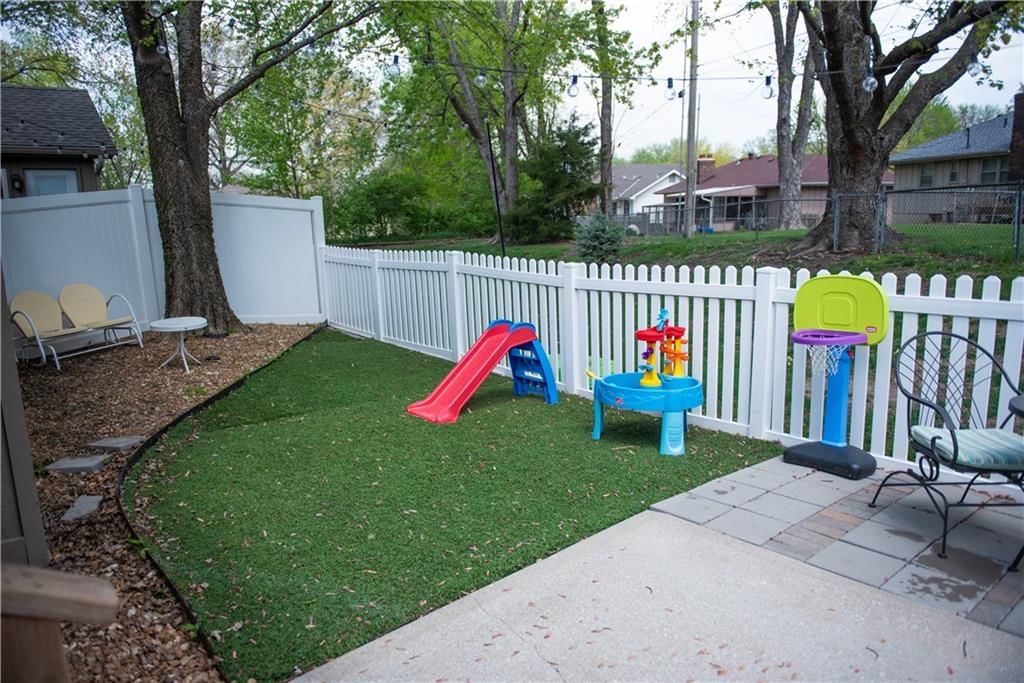 125 SE Ridgeview Drive — photo 31