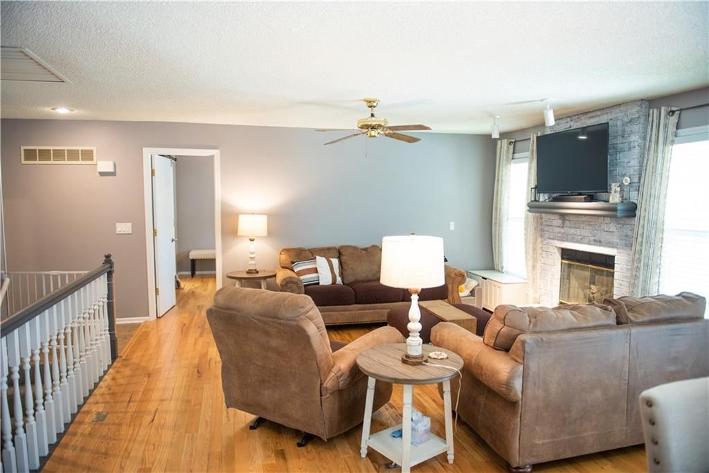 125 SE Ridgeview Drive — photo 7